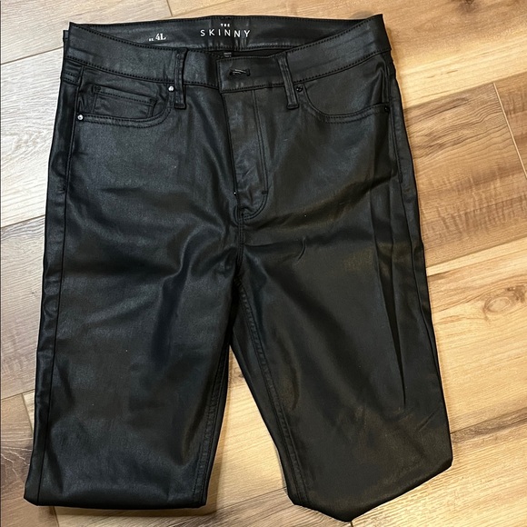 White House Black MarketThe Skinny Black Leather look Trousers black - Picture 5 of 13